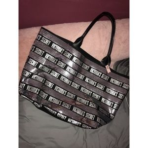 VICTORIA’S SECRET SEQUIN TOTE NEW WITH TAGS!!